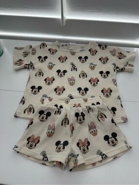 Dream + Co Disney Character Waffle Knit Short Set - Cream with Black & Pink